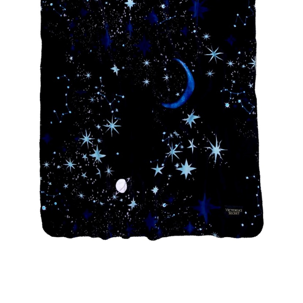 New Victoria secret throw blanket